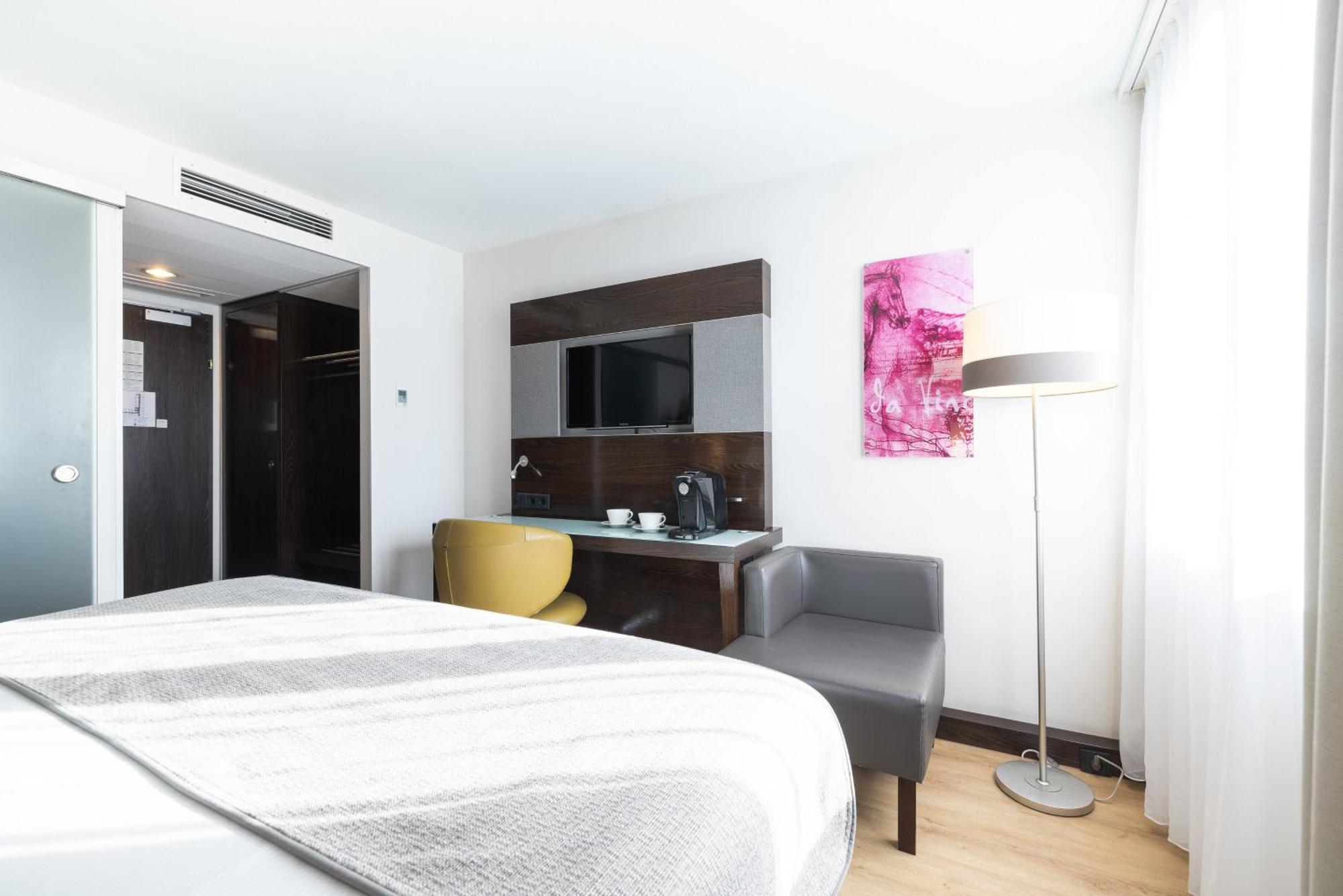 Leonardo Westbahnhof 4* Vienne