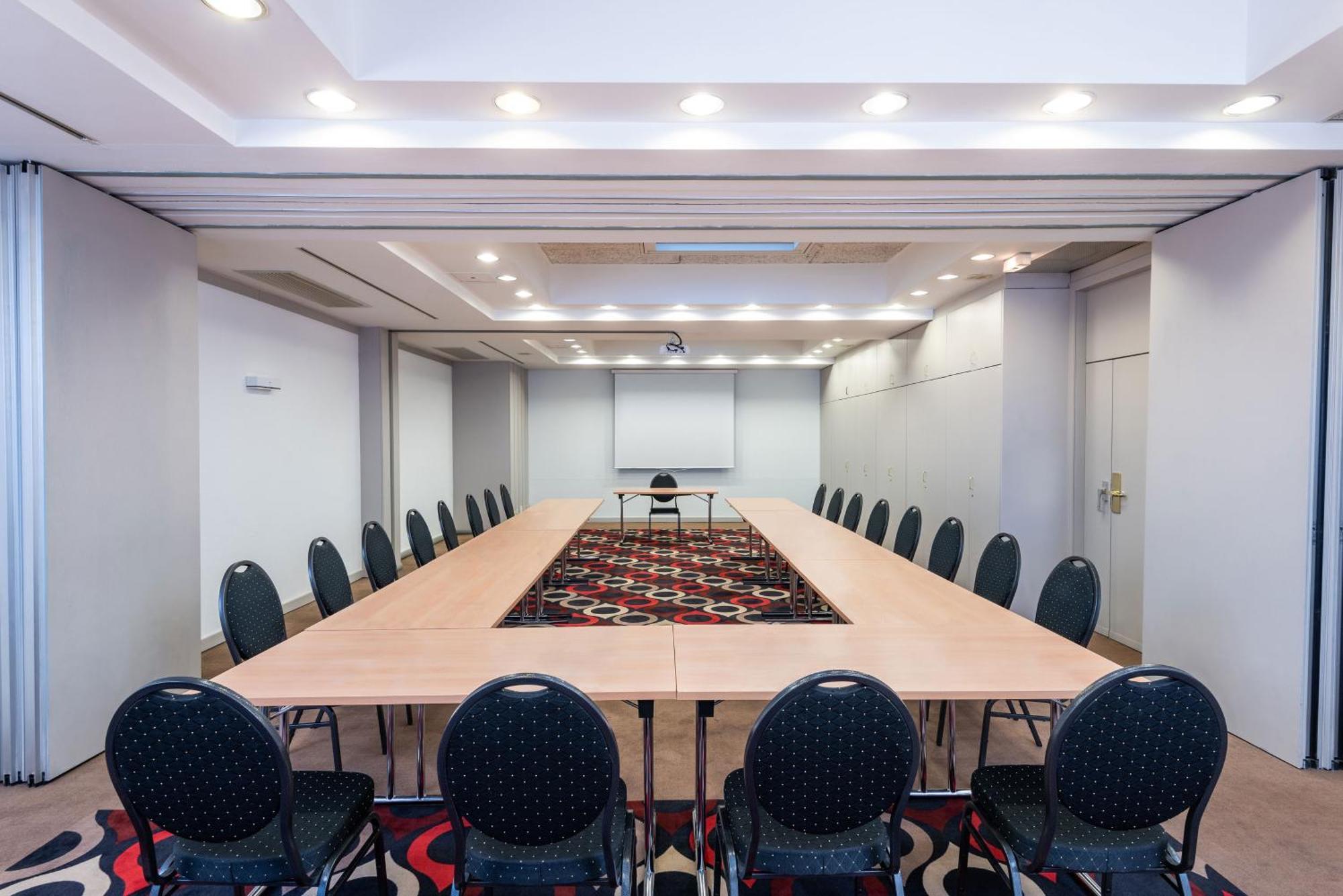 Leonardo Westbahnhof 4* Vienne